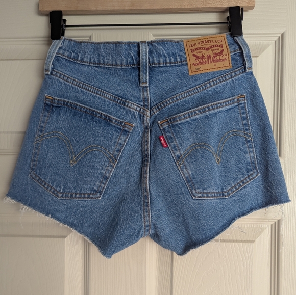 Levi's 501 Denim Shorts NWOT - Picture 1 of 5